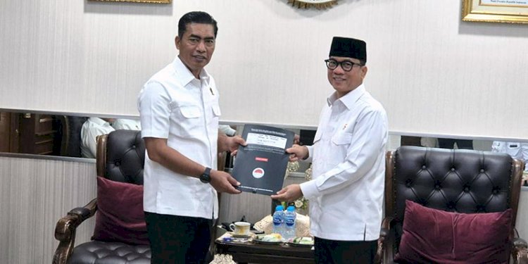 Menteri Desa dan Pembangunan Daerah Tertinggal, Yandri Susanto, menemui Kabareskrim Polri, Komjen Wahyu Widada, Rabu 18 Februari 2025/Istimewa