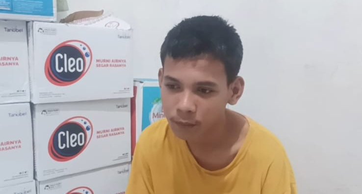 Pelaku Andre ketika diamankan di Pos Keamanan Masjid Agung Palembang/ist