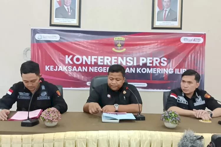 Kejari OKI saat press rilis/ist
