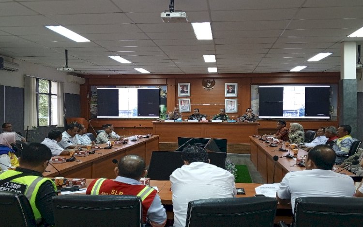 Rapat pembatasan dan pengaturan kendaraan angkutan Batu Bara dan angkutan barang yang melewati jembatan Enim II dan jembatan Enim III Desa Karang Raja/ist