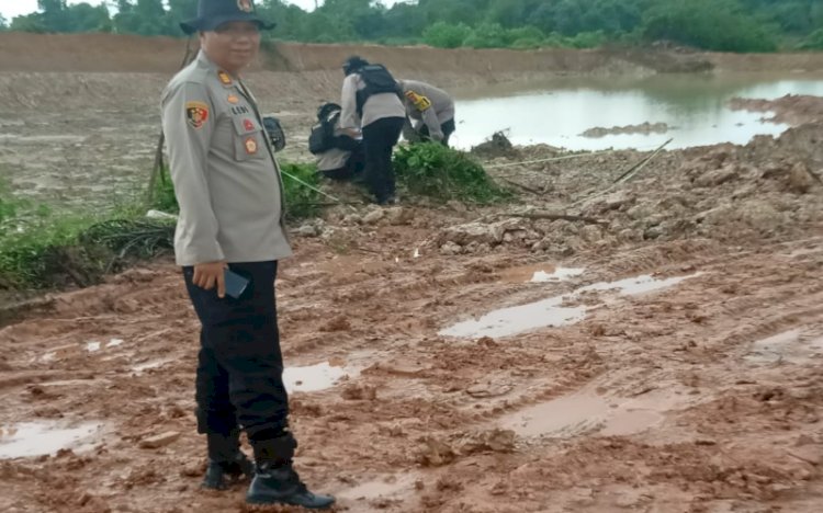 Tim Jibom Satbrimobda Polda Sumsel mengamankan penemuan mortir di Banyuasin/ist