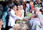Dharma Wanita Palembang Gelar Bazar Ramadan, Wali Kota Tekankan Pentingnya Kemasan Ramah Lingkungan