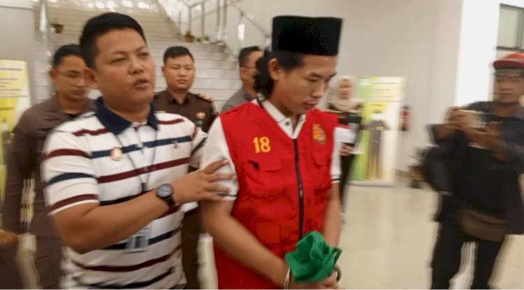 Kejaksaan Negeri (Kejari) Muara Enim resmi menerima tahap II penyerahan tersangka dan barang bukti dari penyidik Ditreskrimsus Polda Sumatera Selatan dalam perkara dugaan tambang batu bara ilegal /ist