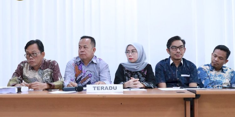 Dewan Kehormatan Penyelenggara Pemilu (DKPP) memutuskan untuk tidak melanjutkan sidang pemeriksaan terhadap Ketua dan Anggota Bawaslu Kabupaten Lahat dalam perkara dugaan pelanggaran Kode Etik Penyelenggara Pemilu (KEPP) Nomor 272-PKE-DKPP/X/2024. (Handout)