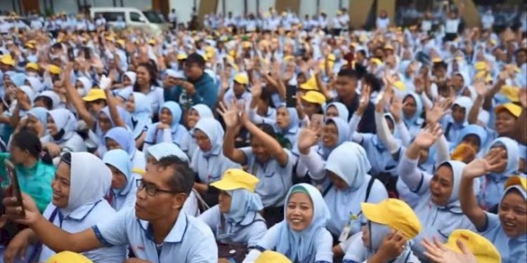 Buruh pabrik PT Sri Rejeki Isman Tbk (Sritex)/Ist