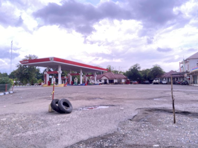 SPBU 2431388 Desa Kepur Muara Enim yang tutup dua bulan terakhir. (noviansyah/rmolsumsel.id) 