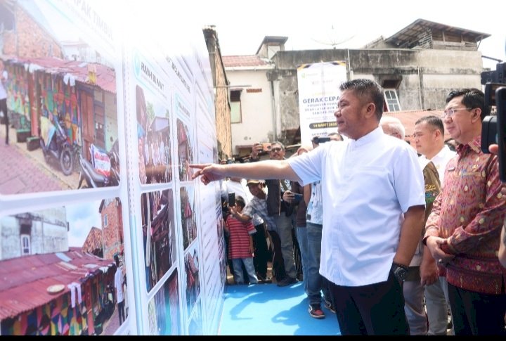 Gubernur Sumatera Selatan Herman Deru, menargetkan sebanyak 2.500 unit Rumah Tidak Layak Huni (RTLH) akan rampung dibedah dalam kurun waktu 100 hari kerja. (Handout)