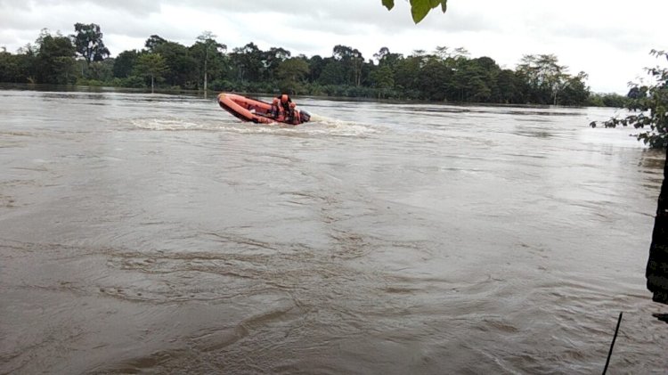 Tim SAR melakukan pencarian seorang remaja bernama Adlan bin Komlan (14), warga Tebing Grunting, Kelurahan Mangun Jaya, Kecamatan Babat Toman, Musi Banyuasin/ist
