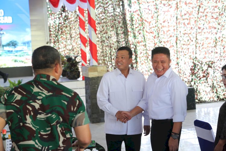 Gubernur Sumatera Selatan (Sumsel), Herman Deru saat mendampingi Menteri ATR/Kepala BPN, Nusron Wahid. (ist/rmolsumsel.id)