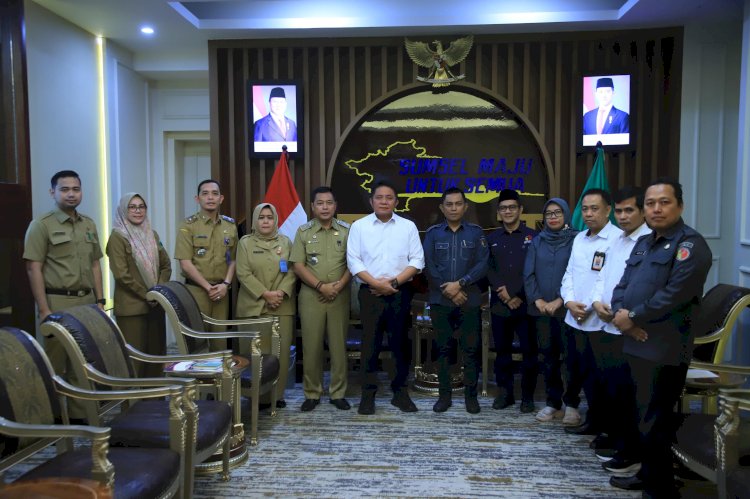 Gubernur Sumsel Herman Deru saat menerima perwakilan Bawaslu Sumsel/ist