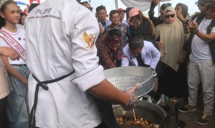 Masak Besak di Benteng Kuto Besak (BKB) Palembang/Foto: Maya 