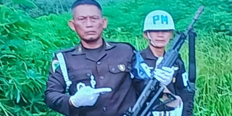 Senjata laras panjang yang digunakan Kopda Basar menembak tiga anggota Polisi di Way Kanan/istimewa