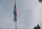 Bendera Robek Berkibar di Kantor DLHP Sumsel, Massa Aksi Soroti Kelalaian Penghormatan Simbol Negara