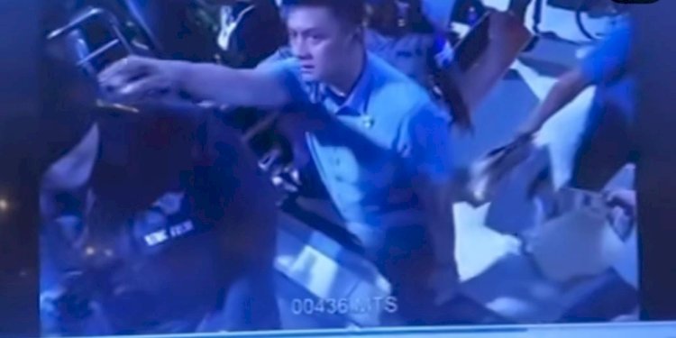 Tangkapan layar rekaman dugaan kekerasan ajudan kapolri kepada wartawan di Semarang/Repro
