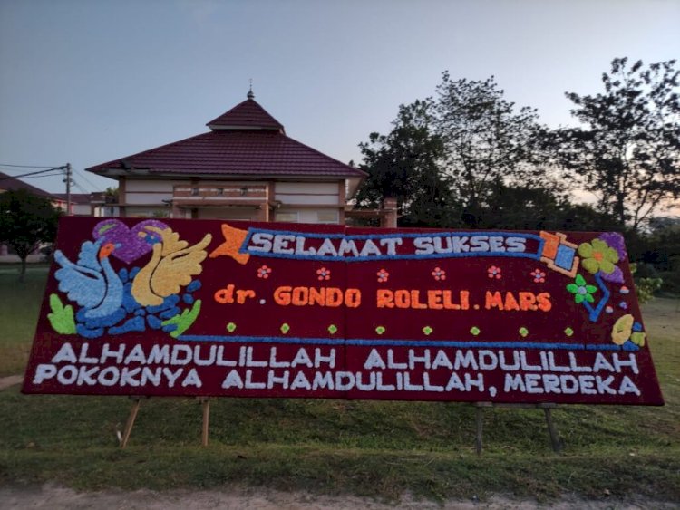 Karangan bunga yang membanjiri RSUD Martapura pasca dr. Dedy Damhudy dari jabatannya sebagai Direktur/ist