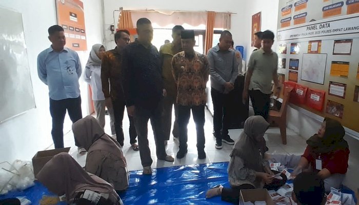  Pj Bupati Cek Langsung Pelipatan Surat Suara PSU Pilkada Empat Lawang/ist