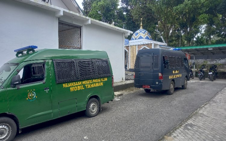 Mobil Tahanan Kejaksaan Negeri Kota Pagar Alam/Foto: Taufik