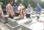 Pemkab Muratara Ziarahi Makam Korban Pemekaran, Beri Santunan dan Kenang Jasa Pejuang