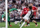 Tottenham Taklukkan Setan Merah, Bawa Pulang Trofi Eropa