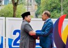 Disambut Hangat PM Malaysia, Prabowo Hadiri Sidang Pleno KTT ke-46 ASEAN
