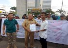 Aturan PPDB Dianggap Tak Adil, Massa FPGSS Geruduk Kantor Disdik Sumsel
