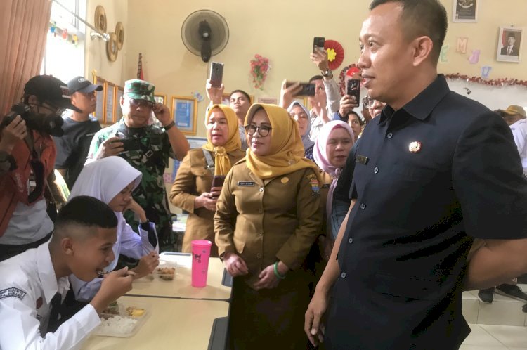 Kepala Disdik Palembang, Adrianus Amri. (ist/rmolsumsel.id) 