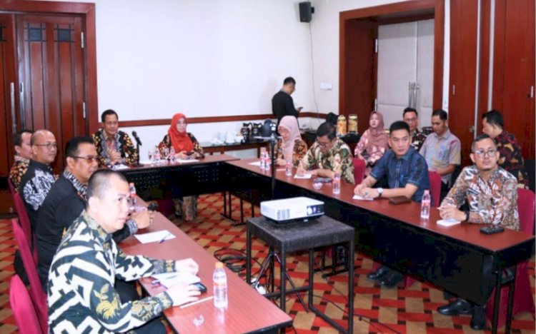 Sekda bersama Ketua DPRD Muara Enim mengikuti Verifikasi Lapangan Hybrid (VLH) Kabupaten Layak Anak (KLA) Tahun 2025 /ist