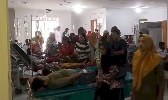 Sejumlah siswa di PALI yang mengalami gejala keracunan usai menyantap menu Makan Bergizi Gratis (MBG) di sekolah. (ist/rmolsumsel.id)