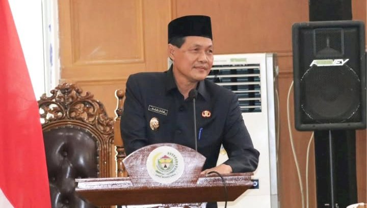 Bupati Muara Enim  menyampaikan sambuatan Penetapan dan Penyampaian Keputusan DPRD terhadap LKPJ Bupati Tahun Anggaran 2024/ist