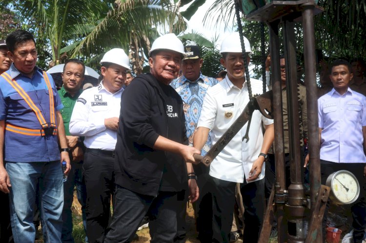 Gubernur Sumsel Herman Deru bersama Bupati PALI Asgianto. (ist/rmolsumsel.id) 