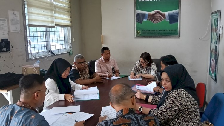 Sidang lanjutan dengan agenda mediasi yang dilayangkan oleh penggugat Fitriyanti atas pelelangan aset Hotel Berlian yang berada di kawasan KM 9 Palembang/Foto: Denny Pranata