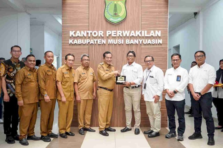 Pemerintah Kabupaten Musi Banyuasin (Pemkab Muba) di bawah kepemimpinan Bupati H. M. Toha dan Wakil Bupati Rohman bakal menjalin kerja sama strategis dengan Kementerian Energi dan Sumber Daya Mineral (ESDM) serta Repsol Sakakemang B.V. (Handout)