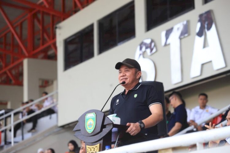 Gubernur Sumatera Selatan, Herman Deru, saat membuka Kejuaraan Sepak Bola Antar-OPD Provinsi Sumsel 2025 yang memperebutkan Piala Gubernur Sumsel/ist