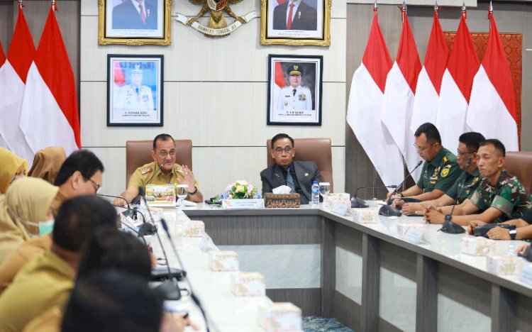 Sekretaris Daerah (Sekda) Sumsel, Drs. H. Edward Chandra, M.H., dalam rapat persiapan kegiatan Laskar Satria Pandu/ist