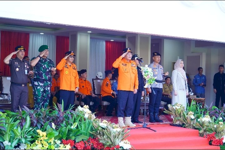 Bupati Musi Banyuasin (Muba) M Toha,memimpin langsung Apel Kesiapsiagaan Personel dan Peralatan Penanggulangan Kebakaran Hutan/ist