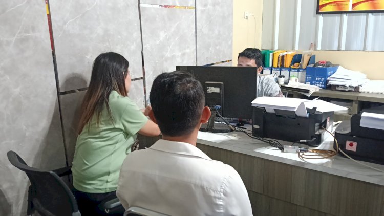 Seorang ibu rumah tangga (IRT) berinisial YT (37), warga Jalan Suak Permai, Kecamatan Sukarami, Palembang, melaporkan seorang tokoh keagamaan berinisial JN alias AJ ke Sentra Pelayanan Kepolisian Terpadu (SPKT) Polrestabes Palembang/ist