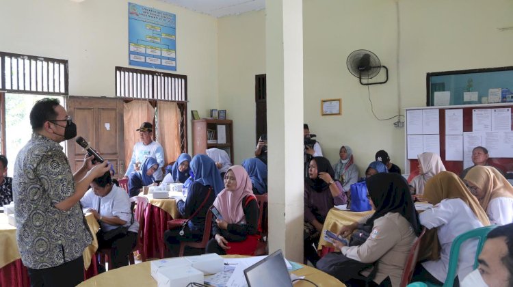 Suasana kegiatan sosialisasi dan layanan keliling di Kantor Desa Sungai Gerong, Kabupaten Banyuasin/ist