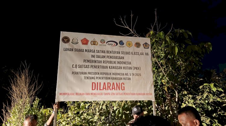 Pemasangan plang. (ist/rmolsumsel.id) 